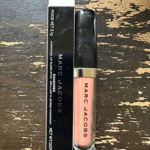 Marc Jacobs Hydrating Lip Gloss Stick in Enamored SOLD OUT EVERYWHERE NWT